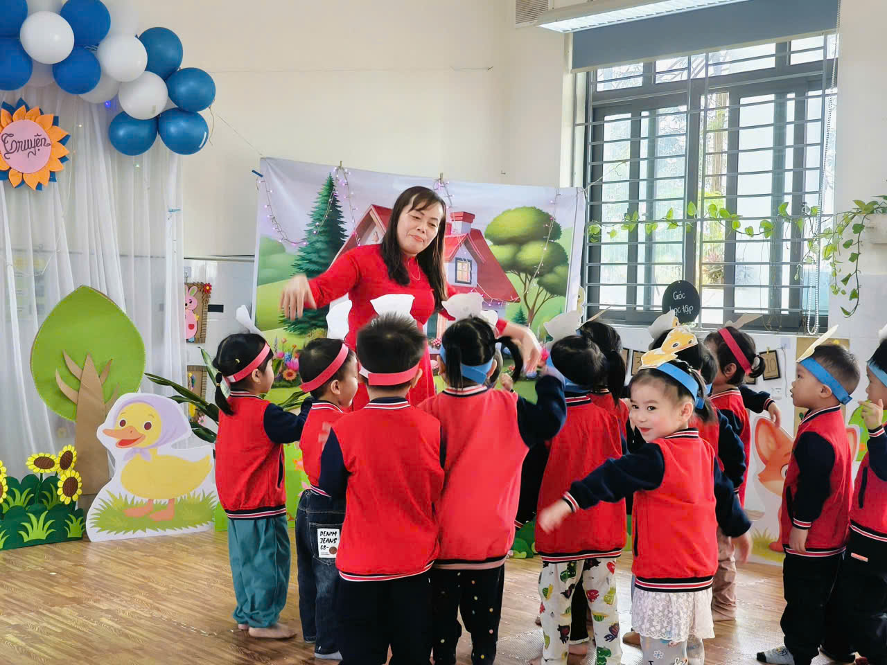 Bài viết Người tốt việc tốt, điển hình tiên tiến - Cô giáo Như Hoa